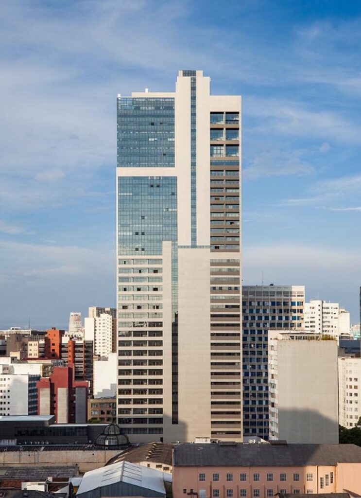prédio mais alto de Curitiba